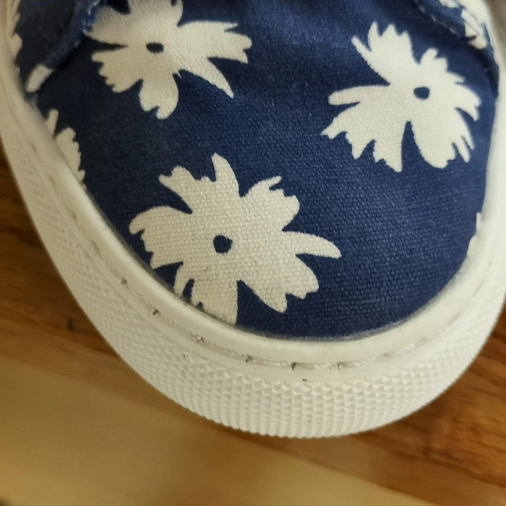 J. Crew Road Trip Printed Navy Floral Canvas Sneakers Size 8